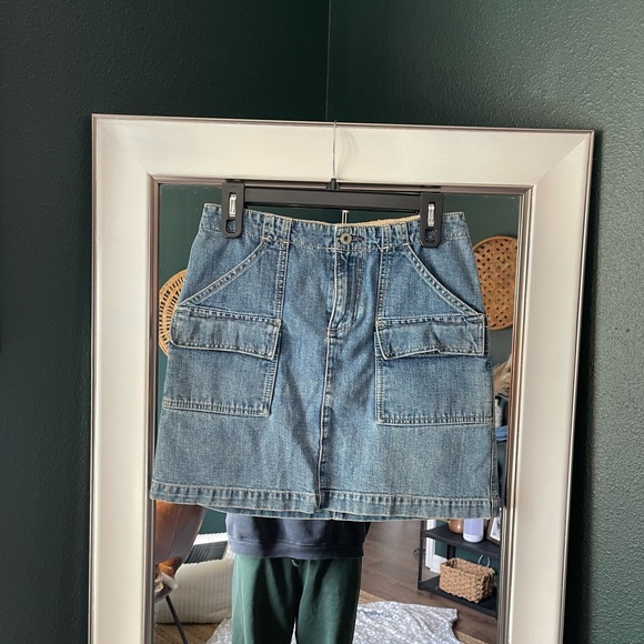 GAP Dresses & Skirts - vintage y2k denim cargo skirt size 2